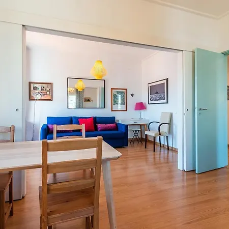 Paco De Arcos Apartment * Paco de Arcos