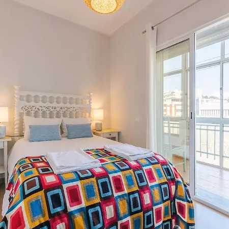 Paco De Arcos Apartment * Paco de Arcos