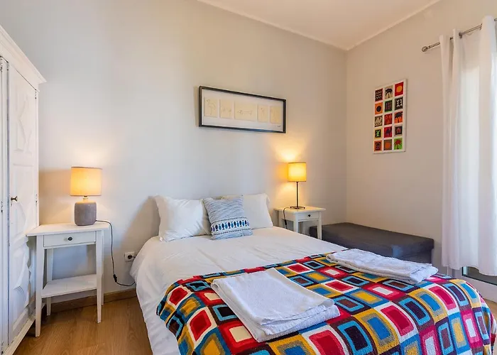 Paco De Arcos Apartment